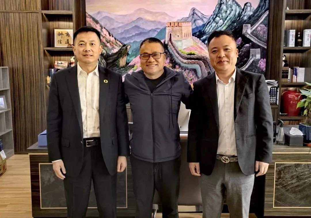 中美光伏协会主席Ocean Yuan 访问维旺光电松江总部